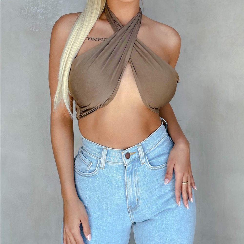 Twist crop top